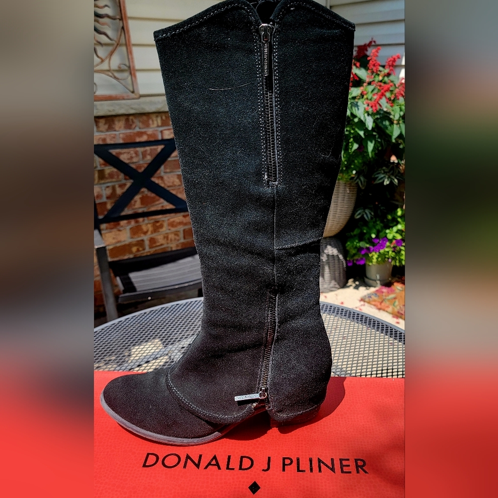 Donald J Pliner Black Suede Boots